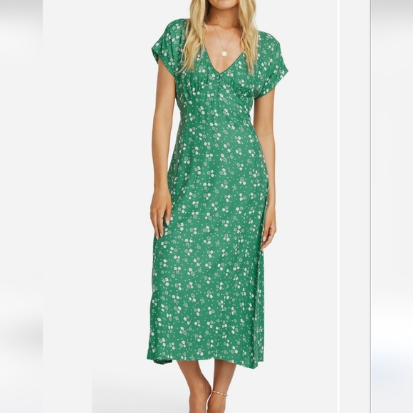 Billabong Dresses & Skirts - Billabong Bright Skies Midi Floral Green Dress